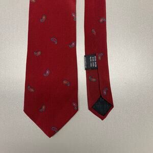 FENDI Red Navy Paisley Silk Tie